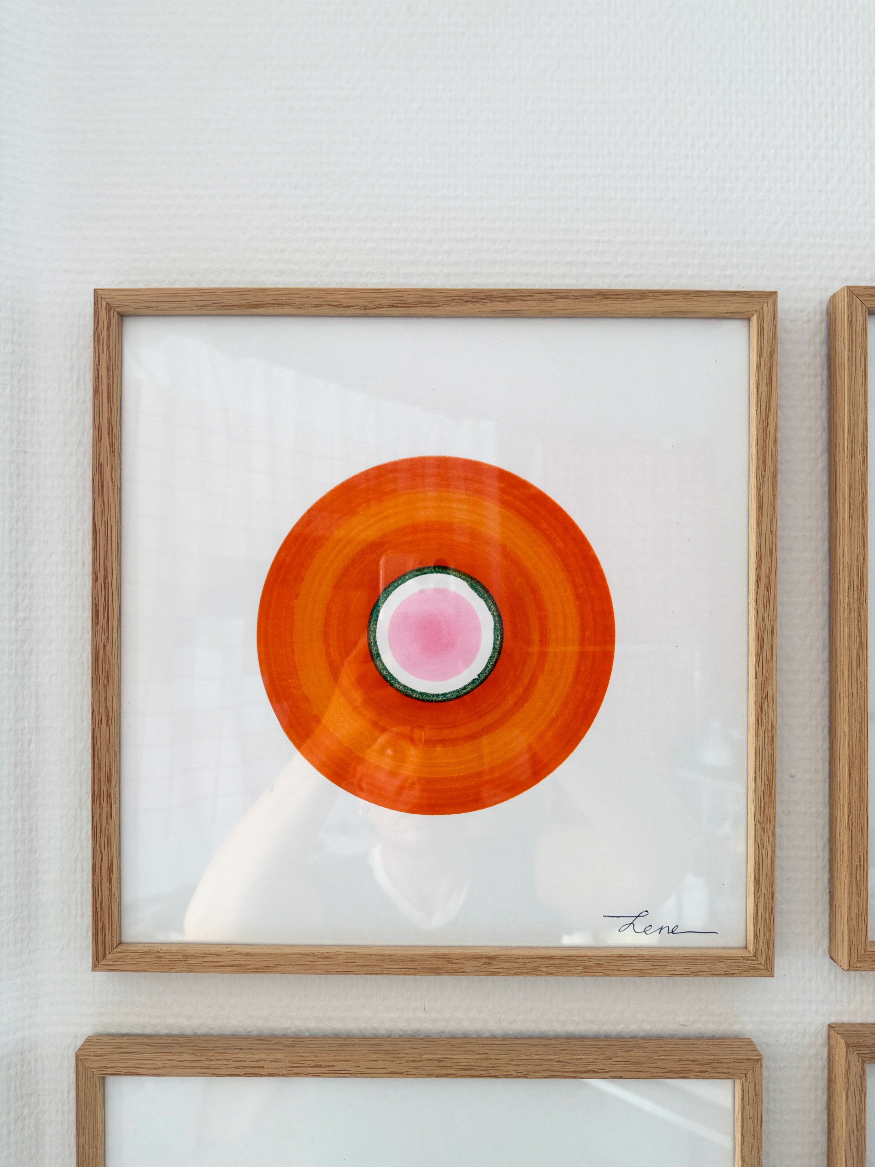 Circles 1 - Håndmalet grafik i egeramme