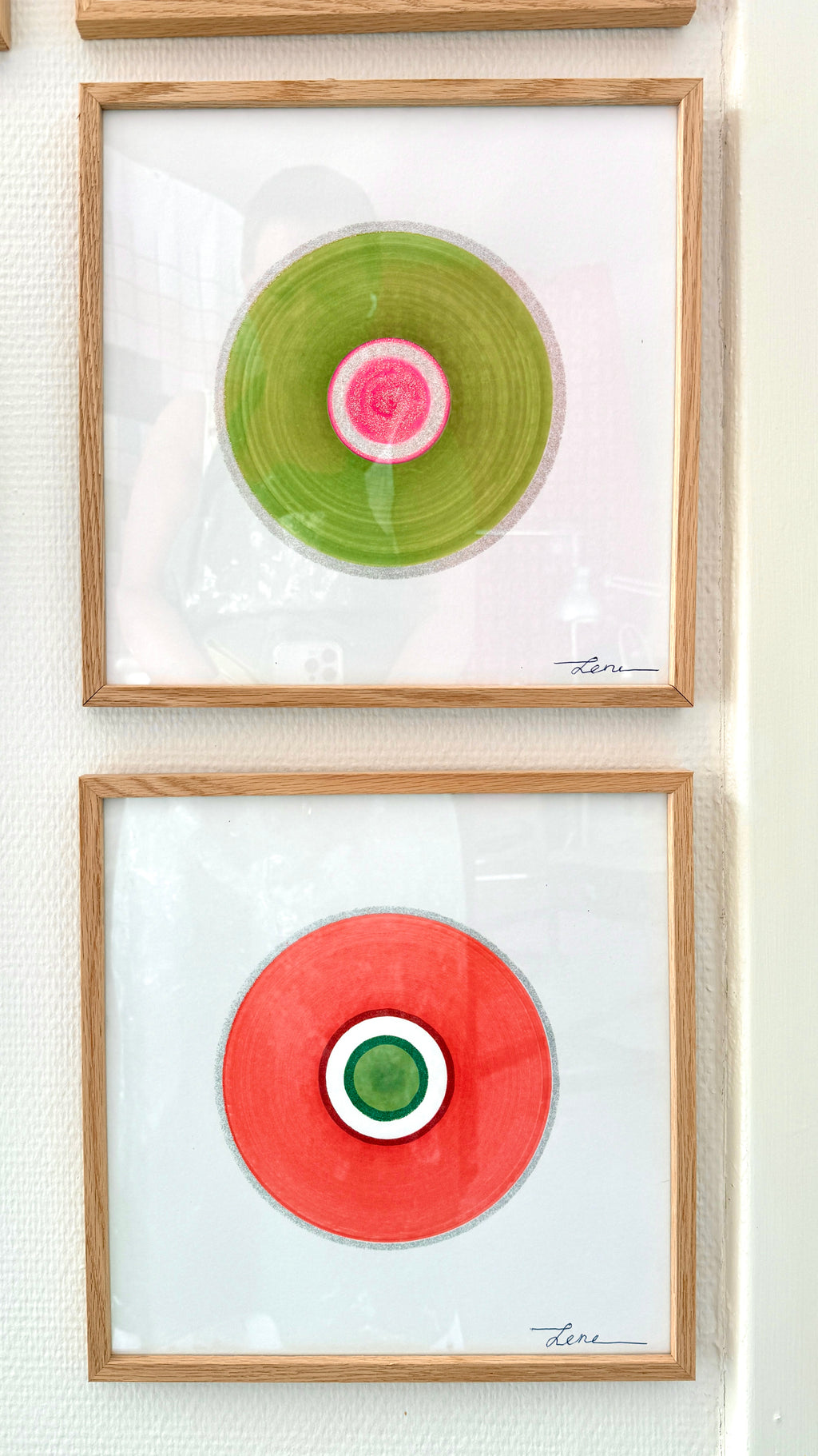 Circles 6 - Håndmalet grafik i egeramme