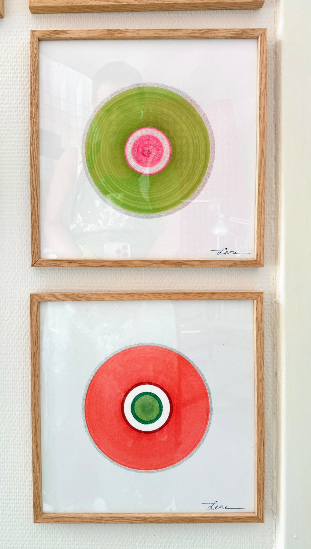 Circles 5 - Håndmalet grafik i egeramme
